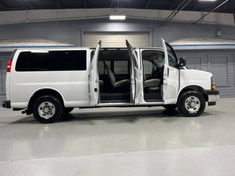 2024 Chevrolet Express LT 3500