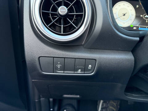 2023 Hyundai Kona Electric SEL