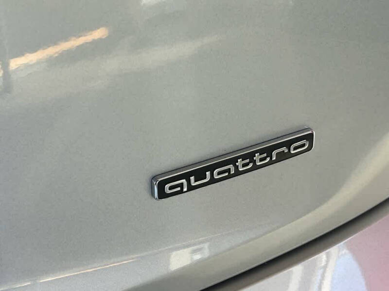 2025 Audi Q5 quattro S line Prem Plus 45 TFSI