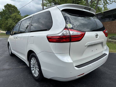 2017 Toyota Sienna