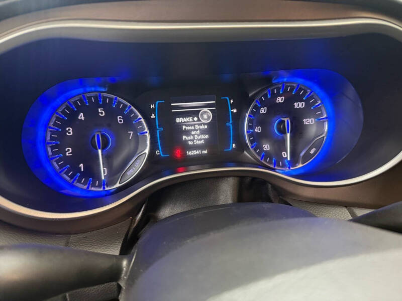 2017 Chrysler Pacifica Touring-L