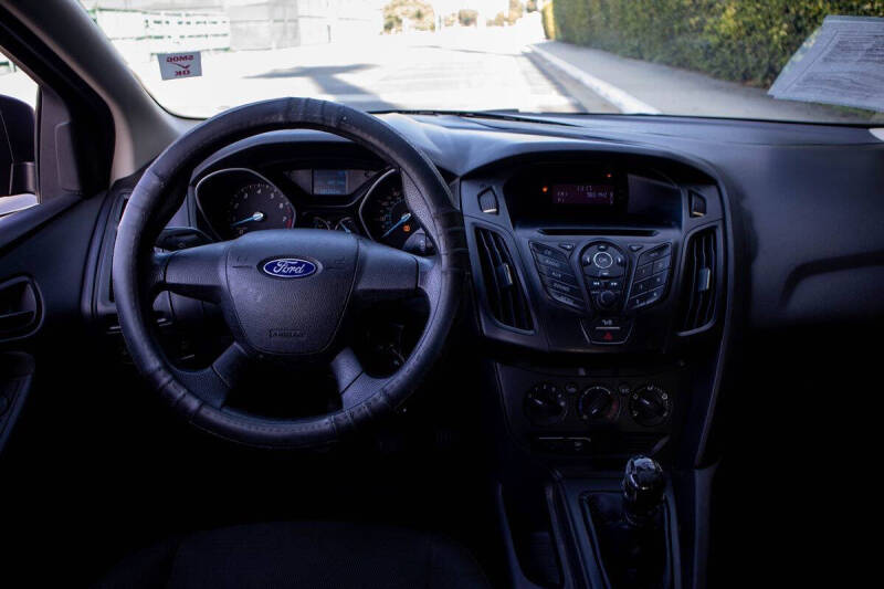 2012 Ford Focus S