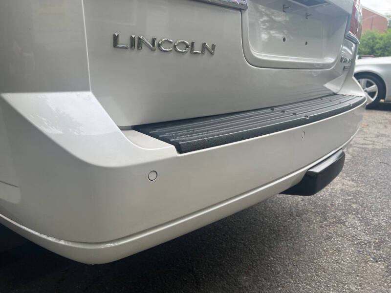 2011 Lincoln Navigator