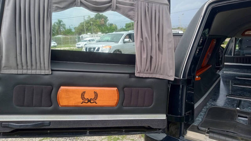 2010 Cadillac DTS Pro Funeral Coach