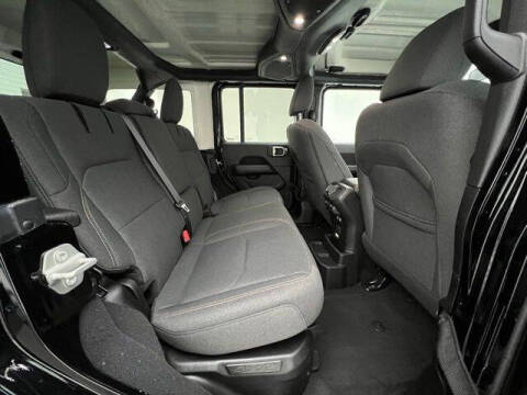 2024 Jeep Wrangler Sahara 4xe