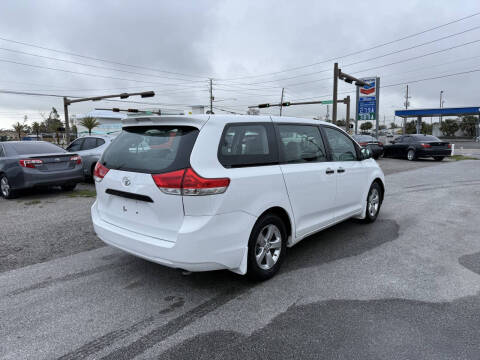 2013 Toyota Sienna L 7-Passenger