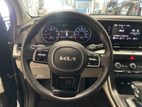 2024 Kia Carnival