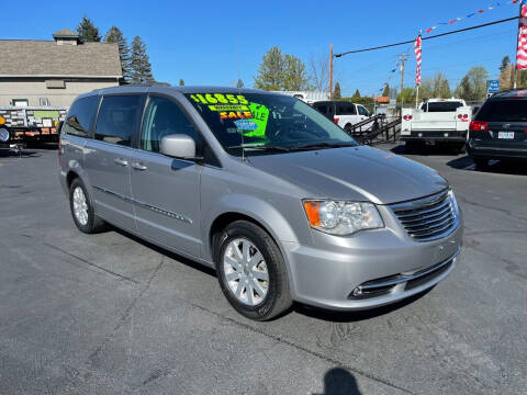 2016 Chrysler Town and Country for sale at 3 BOYS CLASSIC TOWING and Auto Sales in Grants Pass OR
