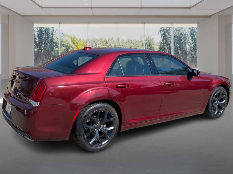 2023 Chrysler 300 S V6