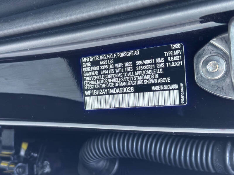 2021 Porsche Cayenne Turbo S E-Hybrid Coupe