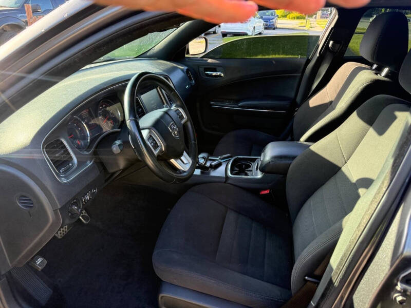 2013 Dodge Charger SXT