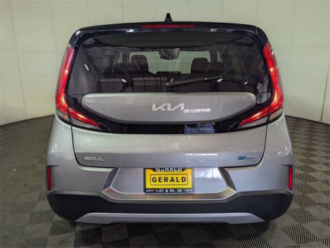 2024 Kia Soul EX