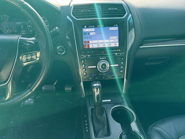 2017 Ford Explorer Platinum