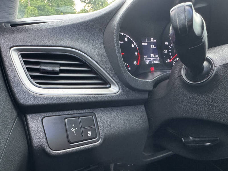 2018 Hyundai Accent SE