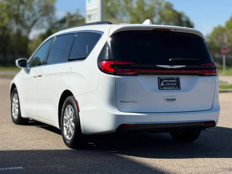 2022 Chrysler Pacifica Touring L