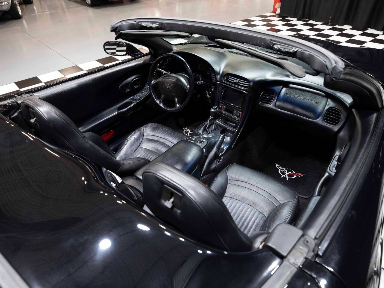2003 Chevrolet Corvette 29