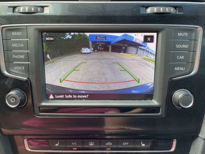 2017 Volkswagen Golf GTI SE