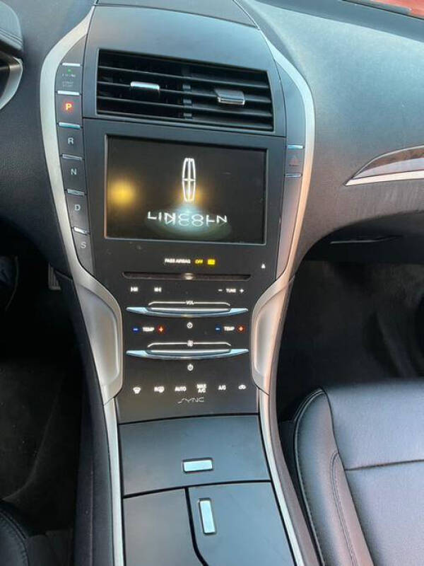 2016 Lincoln MKZ
