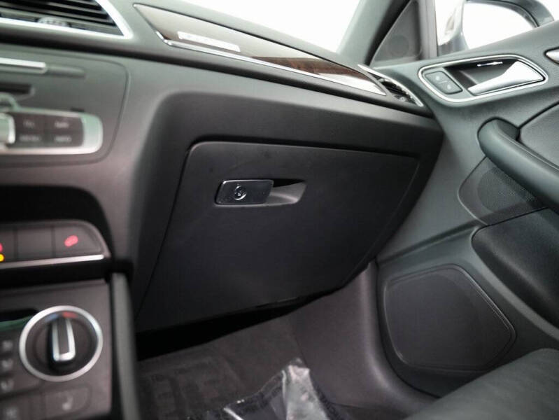 2016 Audi Q3 2.0T quattro Premium Plus