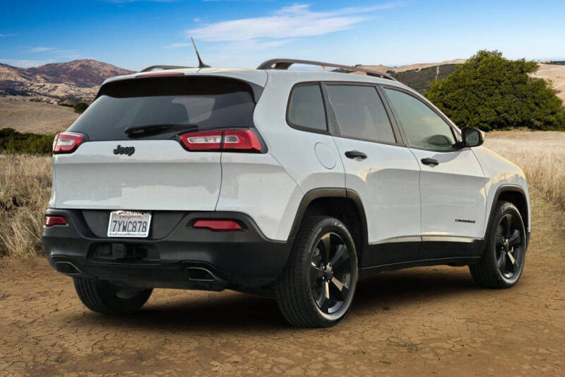 2017 Jeep Cherokee Sport Altitude