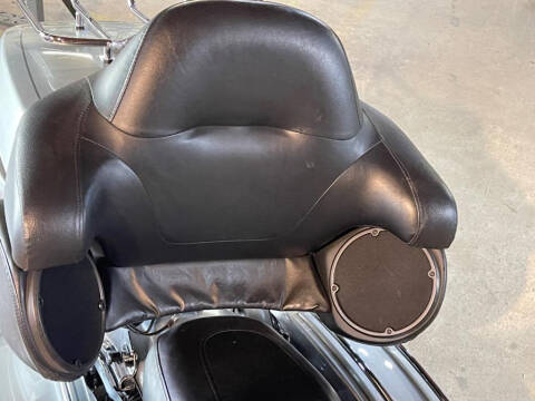 2015 Harley-Davidson Flhtcul