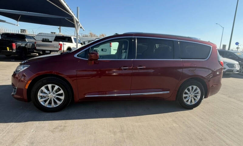 2018 Chrysler Pacifica Touring L