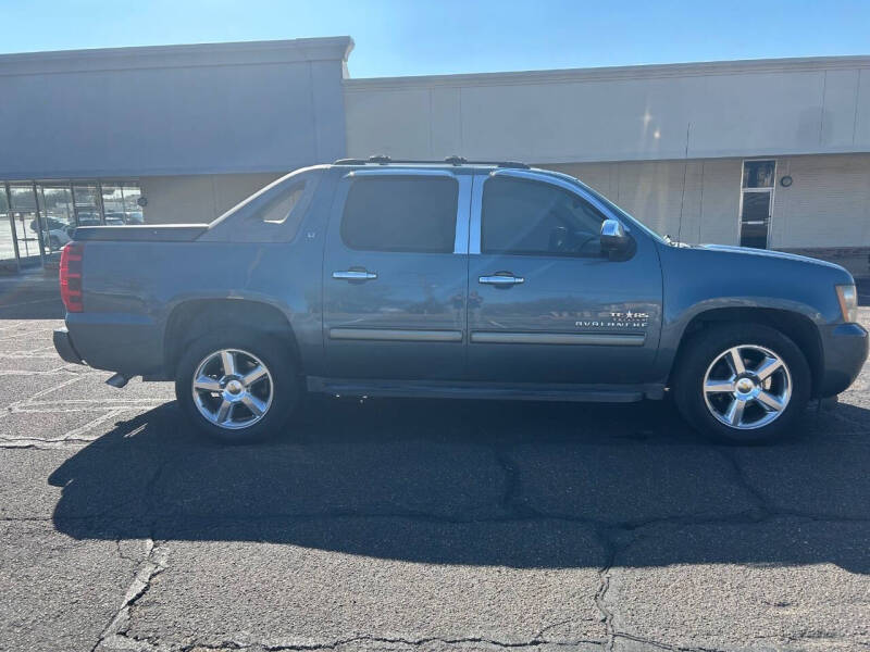 2011 Chevrolet Avalanche LT