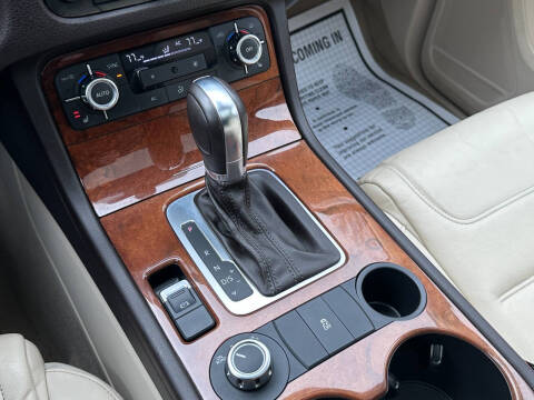 2013 Volkswagen Touareg VR6 Sport