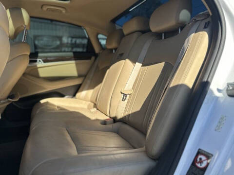 2015 Hyundai Genesis