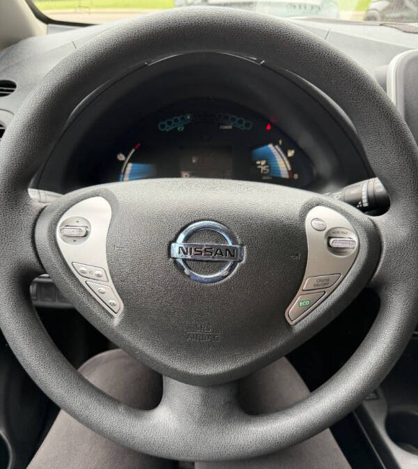 2017 Nissan LEAF S