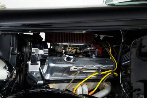 1933 Ford Super Deluxe