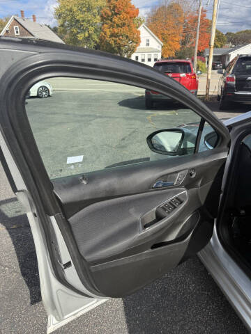 2017 Chevrolet Cruze LT Auto