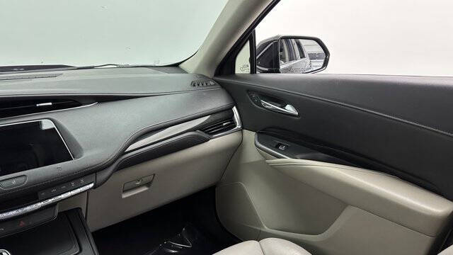 2020 Cadillac XT4 Premium Luxury