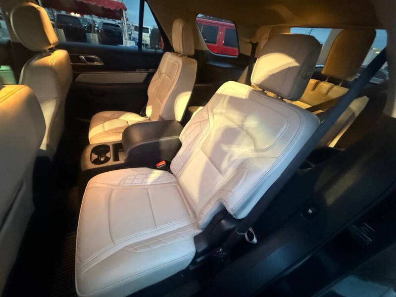 2016 Ford Explorer Platinum