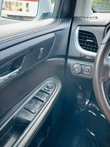 2017 Chevrolet Traverse LT