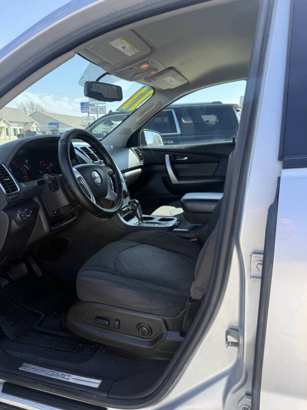 2011 GMC Acadia SLE
