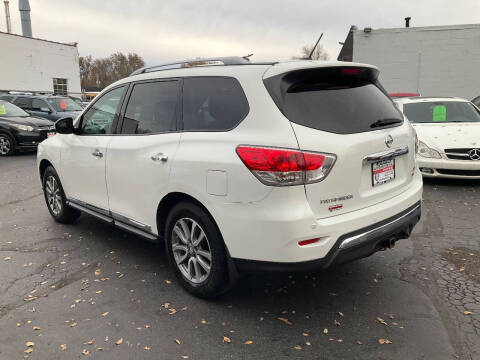 2014 Nissan Pathfinder SL