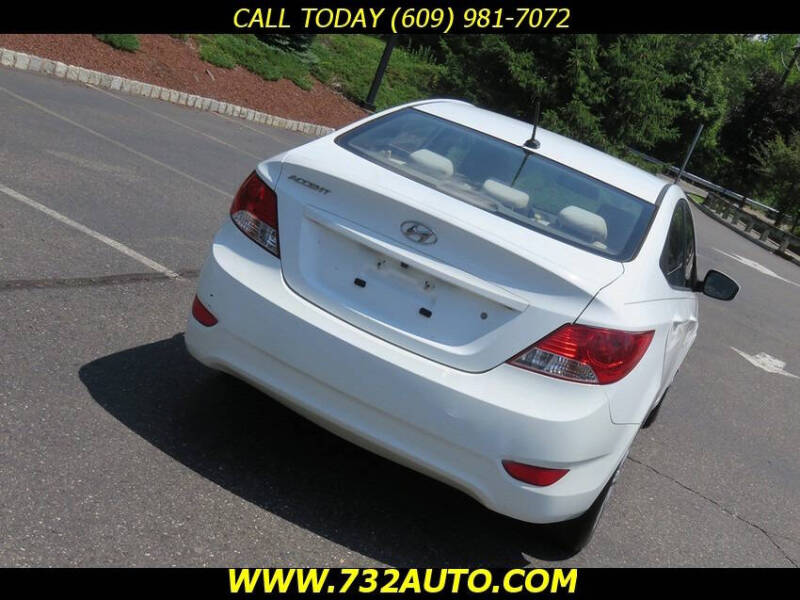 2012 Hyundai Accent GLS