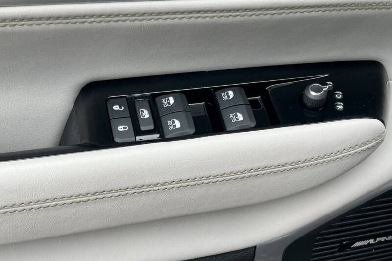 2023 Jeep Wagoneer Series III