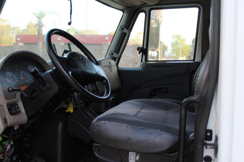 2017 International DuraStar 4300