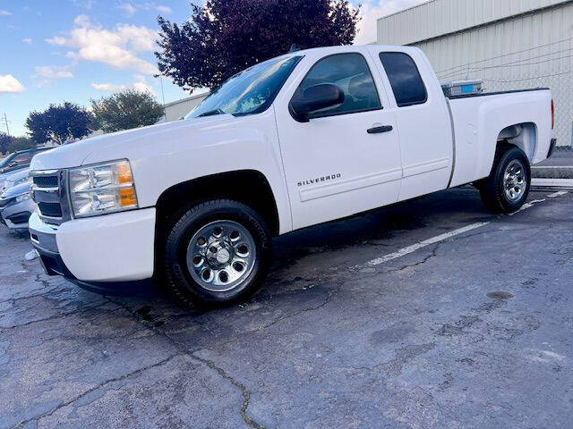 2011 Chevrolet Silverado 1500 for sale at L & W Motors in Tracy, CA