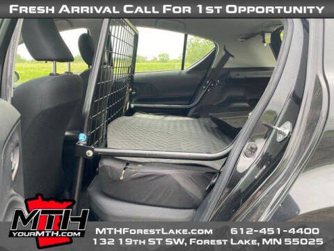 2016 Toyota Prius c Two