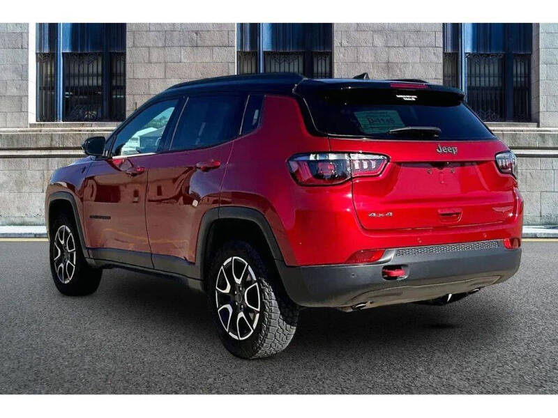 2025 Jeep Compass Trailhawk