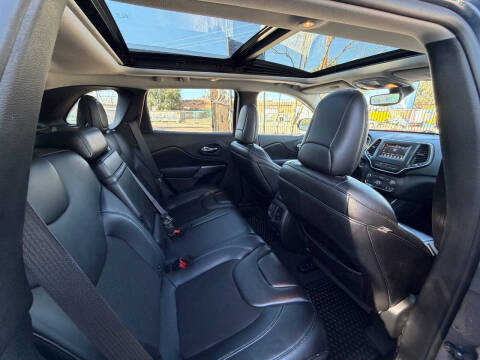 2019 Jeep Cherokee Latitude Plus