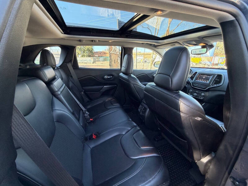 2019 Jeep Cherokee Latitude Plus