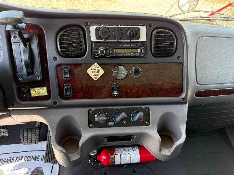 2017 Freightliner M2 106