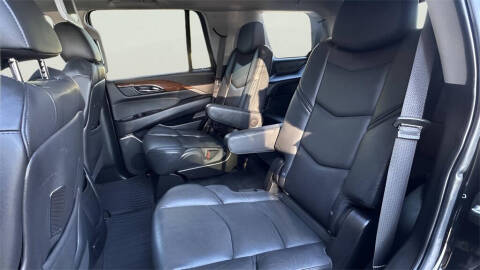 2020 Cadillac Escalade Luxury