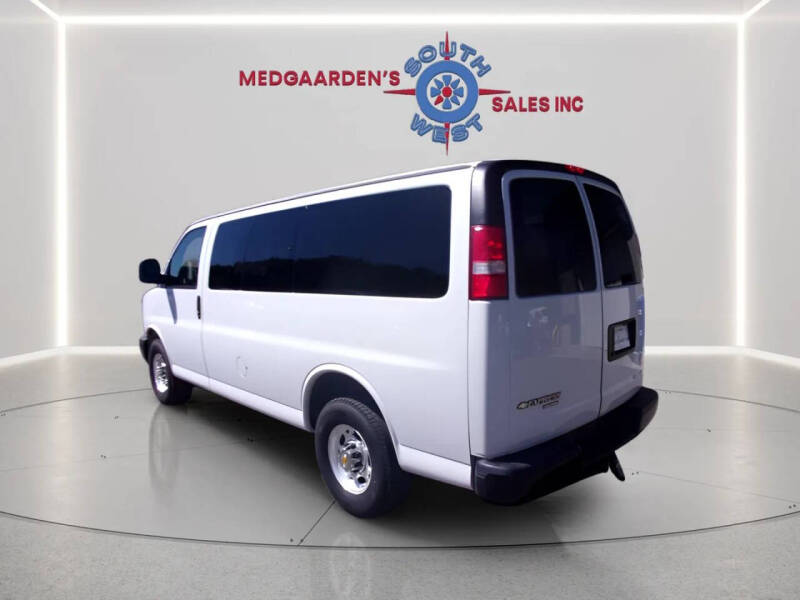 2016 Chevrolet Express LS 2500