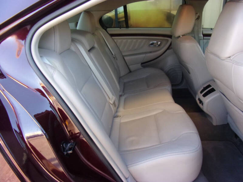 2011 Ford Taurus Limited