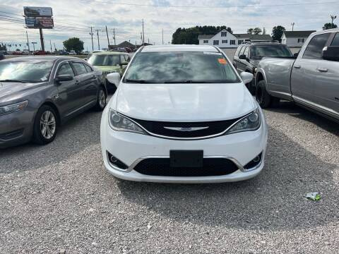2018 Chrysler Pacifica for sale at Wildcat Used Cars in Somerset KY